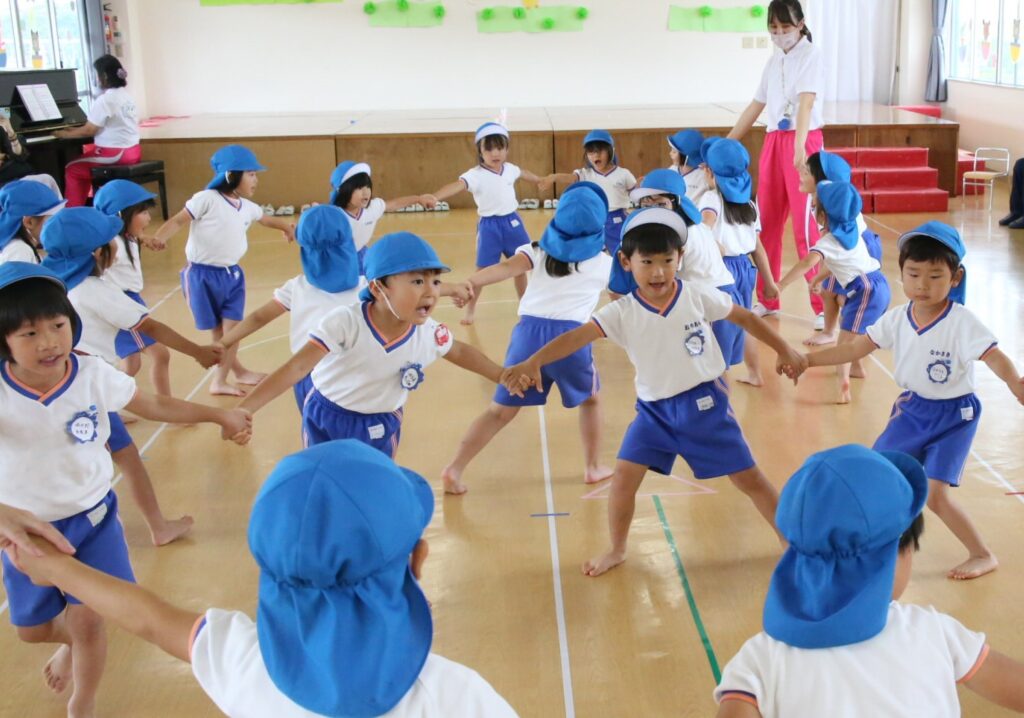 けやき台幼稚園リトミック写真